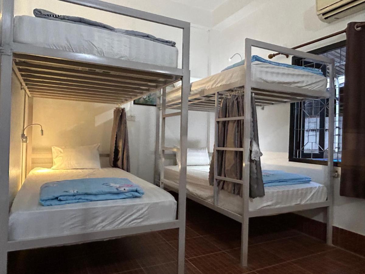 Vang Vieng Backpackers Hostel Экстерьер фото