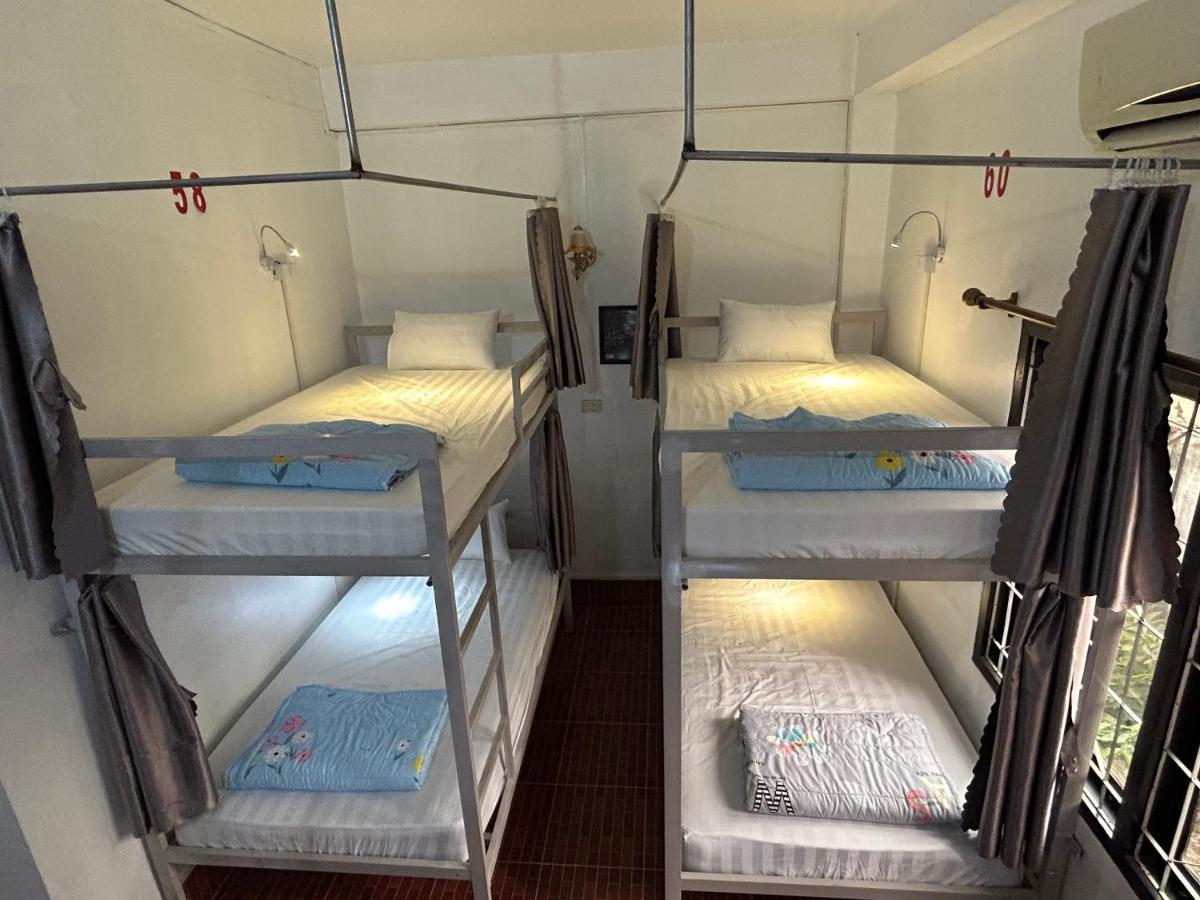 Vang Vieng Backpackers Hostel Экстерьер фото