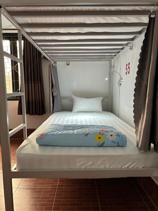 Vang Vieng Backpackers Hostel Экстерьер фото