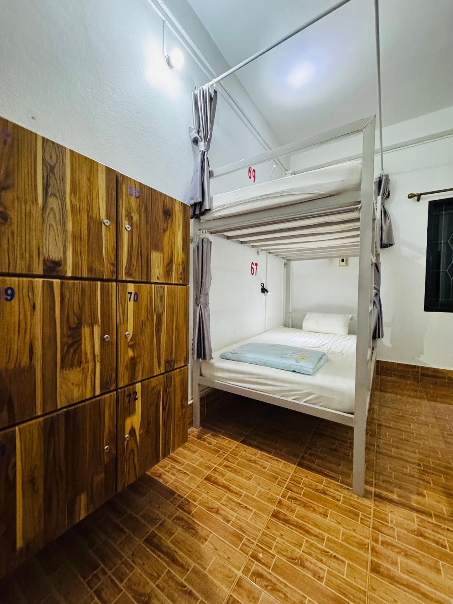 Vang Vieng Backpackers Hostel Экстерьер фото